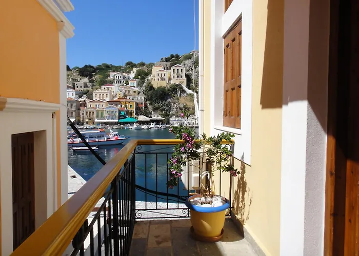 Captain\'S Suites