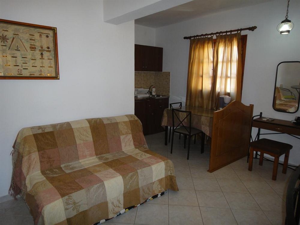 Captain's 3* Symi